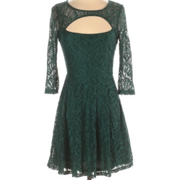Green Lace Dress - Picture 1 of 2